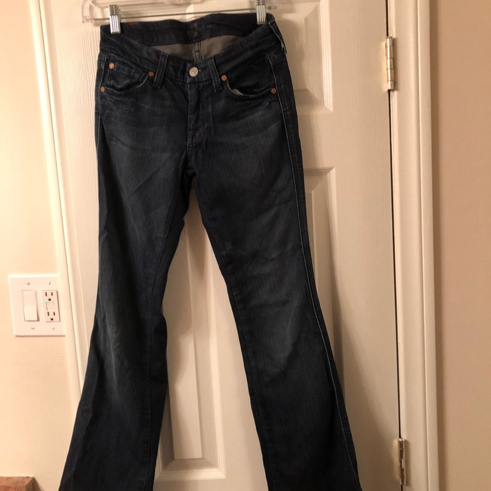 NWOT Seven jeans. Size 24